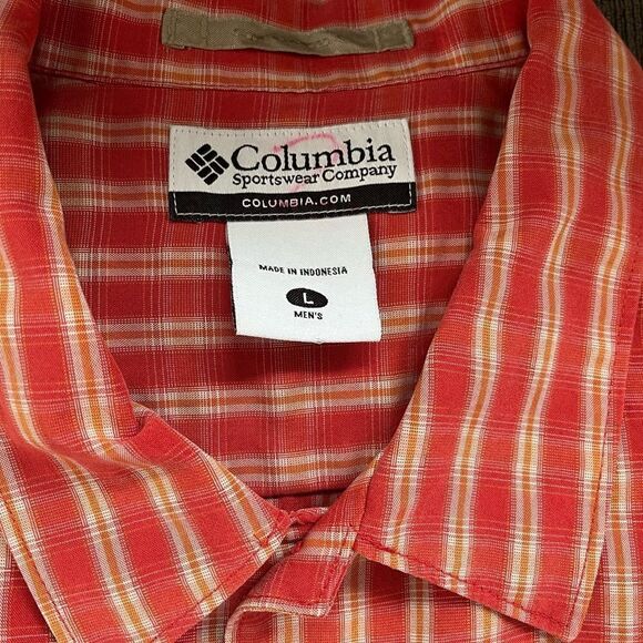 Columbia button down zip pocket plaid shirt, size L. - Picture 6 of 7